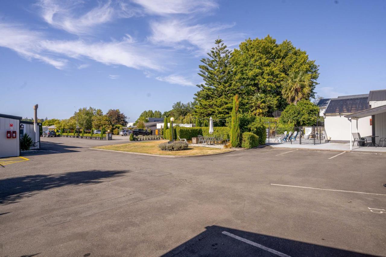 Amble Inn Motel 마스터톤 외부 사진